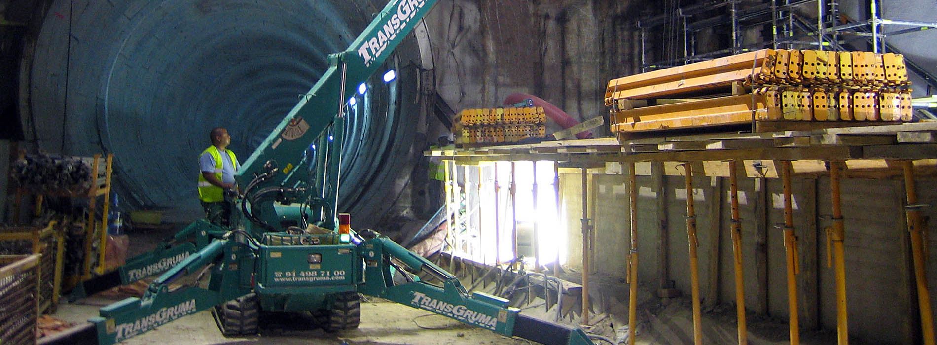 MAEDA Mini Crane in underground tunnel construction zone