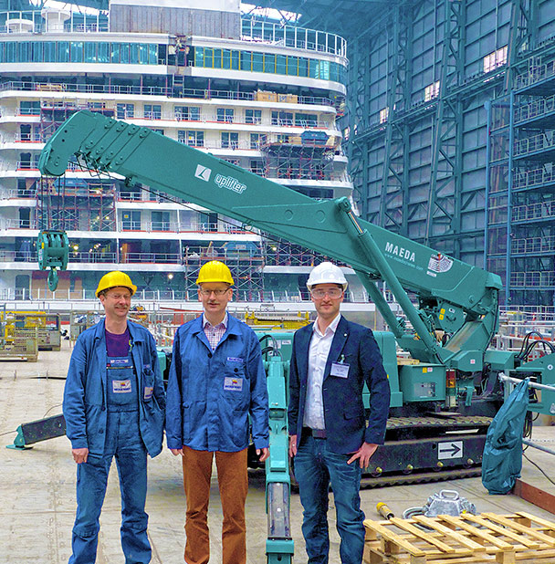 MAEDA Mini Crane MC405 in shipbuilding construction by Meyer Werft of Papenburg
